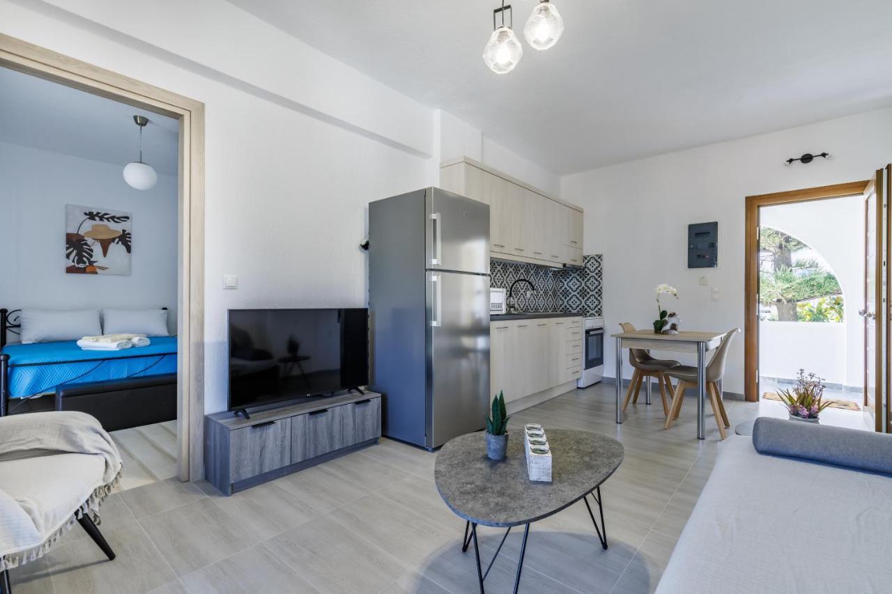Lina Apartments Skopelos Town Exterior foto